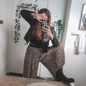 Zara Trendy Leopard Pleated Culottes Size L